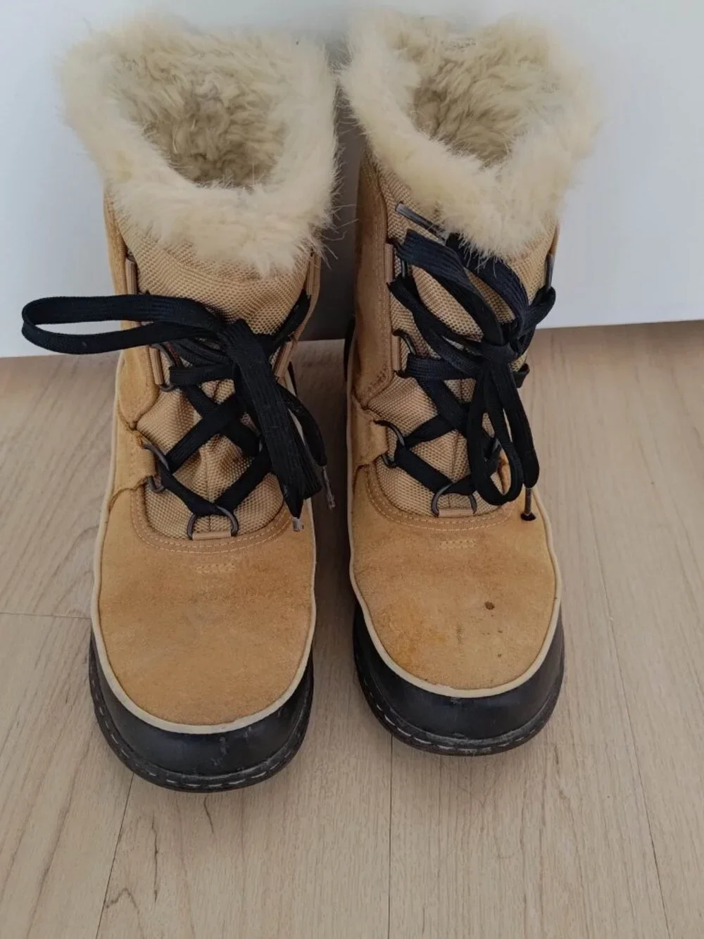 Sorel Ankle Boots Tivoli size 6.5 waterproof snow black tan